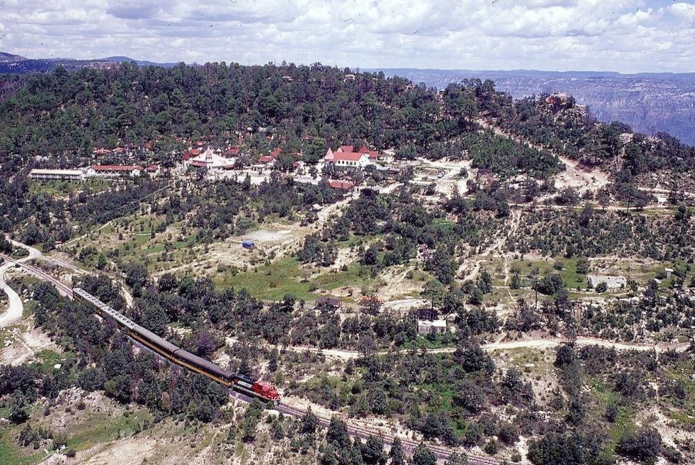 Hotel Mansion Tarahumara Areponapuchi Exterior photo